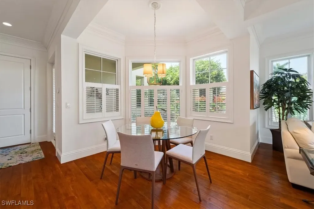 215 5th Street S Naples FL 34102