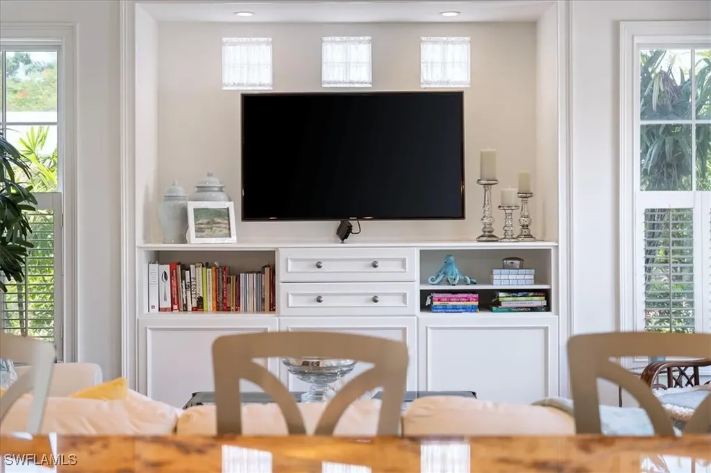 215 5th Street S Naples FL 34102