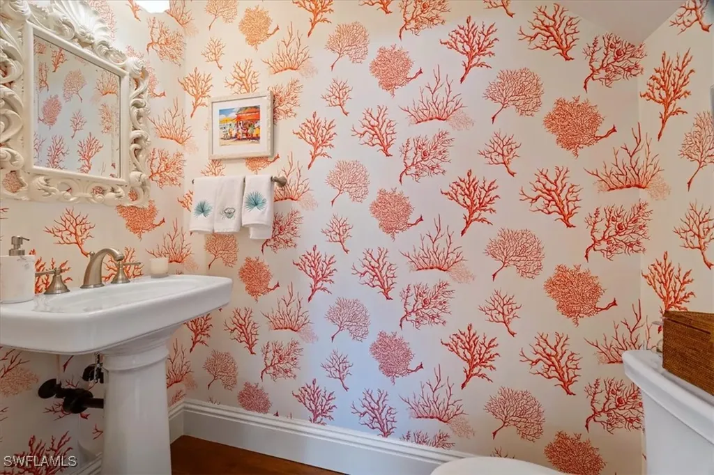 215 5th Street S Naples FL 34102