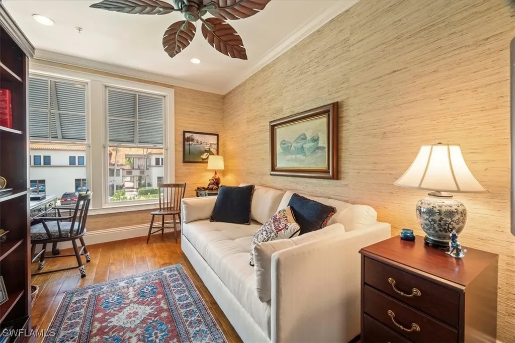 215 5th Street S Naples FL 34102