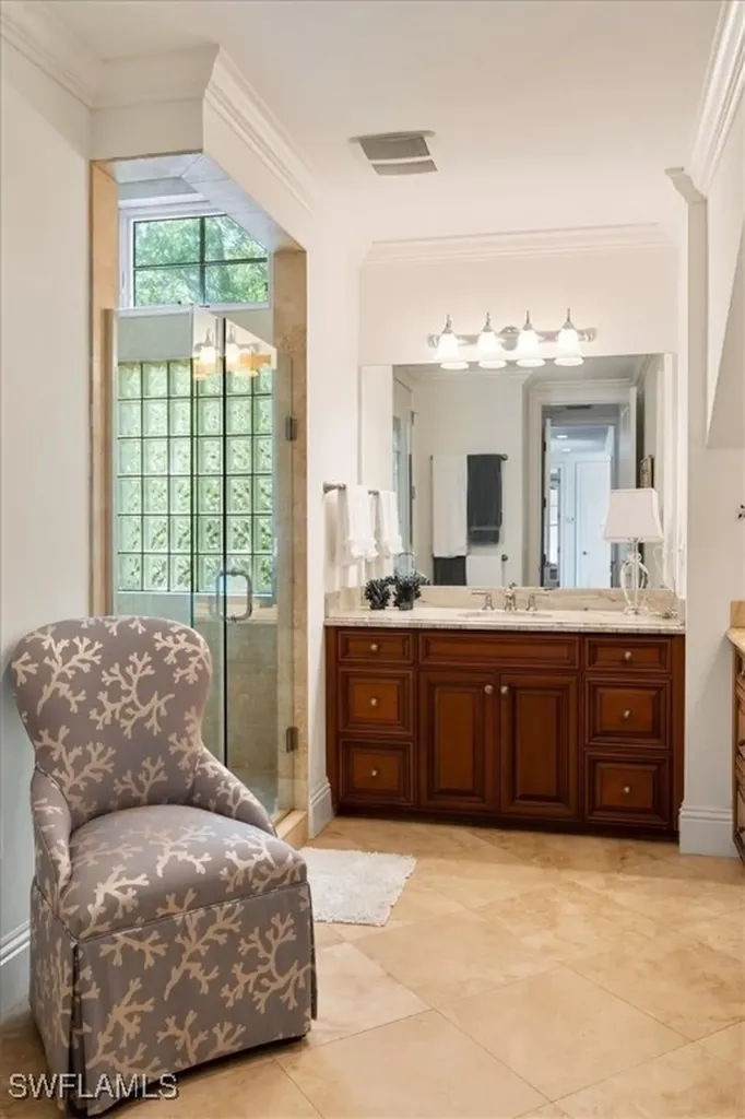 215 5th Street S Naples FL 34102