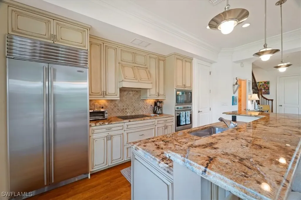 215 5th Street S Naples FL 34102