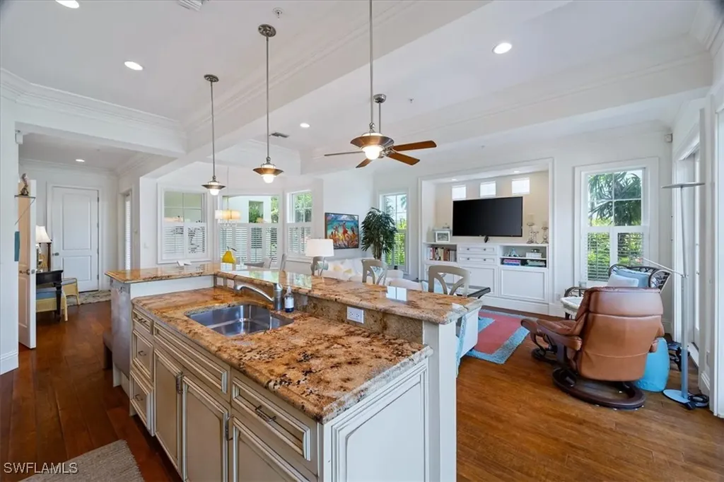 215 5th Street S Naples FL 34102