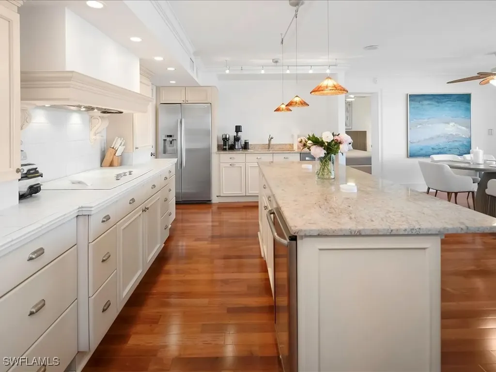 2750 Gulf Shore Boulevard N Naples FL 34103