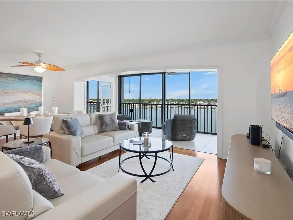 2750 Gulf Shore Boulevard N Naples FL 34103