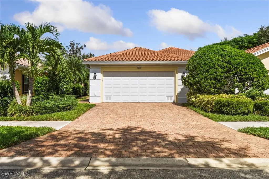 8089 Xenia Lane Naples, FL 34114 | MLS #225077297 | John R Wood