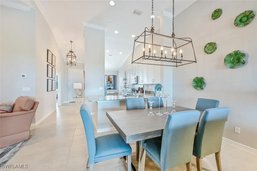 9389 Pocida Court Naples FL 34119