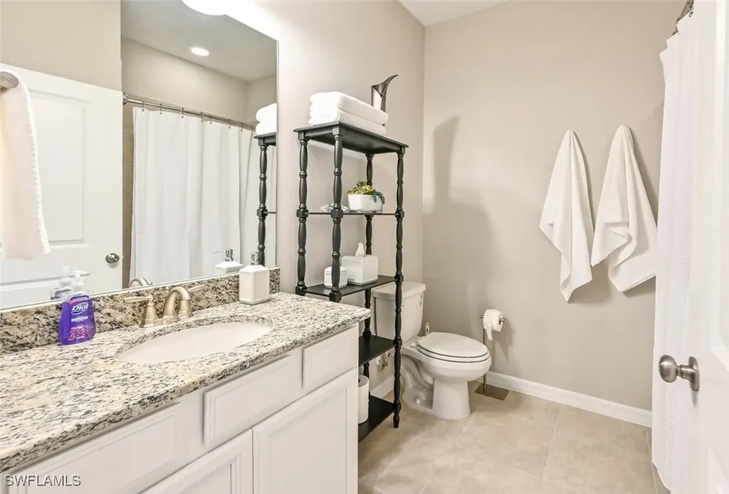 9389 Pocida Court Naples FL 34119