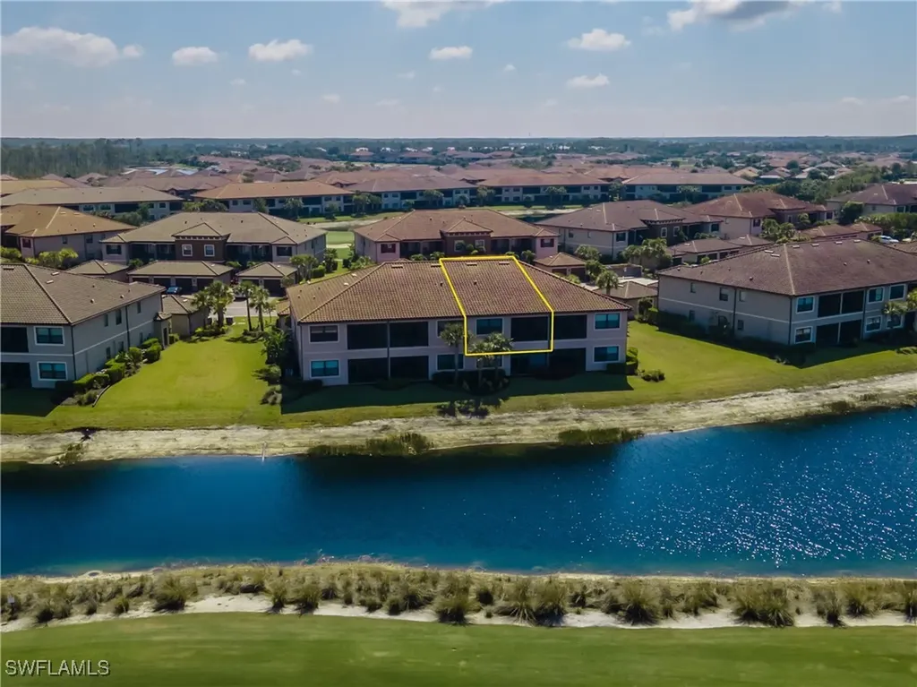 9389 Pocida Court Naples FL 34119