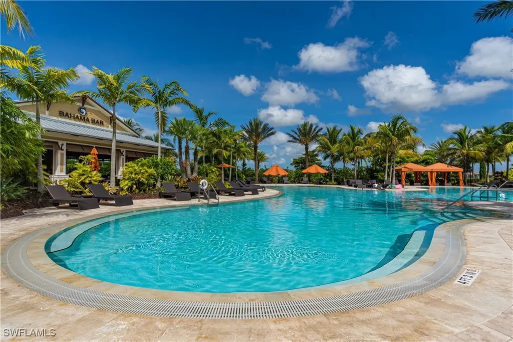 9389 Pocida Court Naples FL 34119