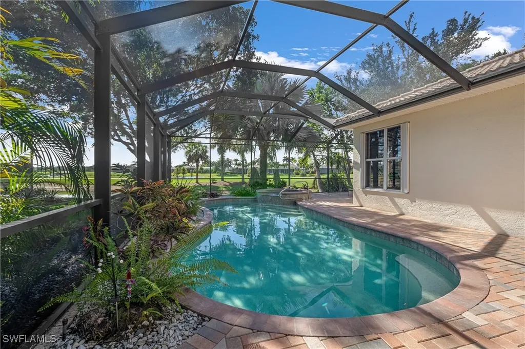 4923 Cerromar Drive Naples FL 34112