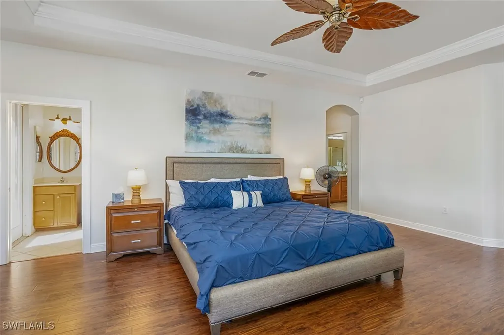 4923 Cerromar Drive Naples FL 34112