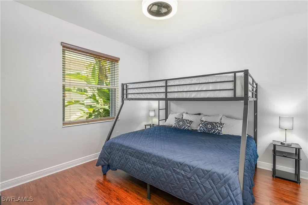 4923 Cerromar Drive Naples FL 34112