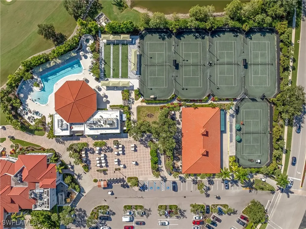 4923 Cerromar Drive Naples FL 34112