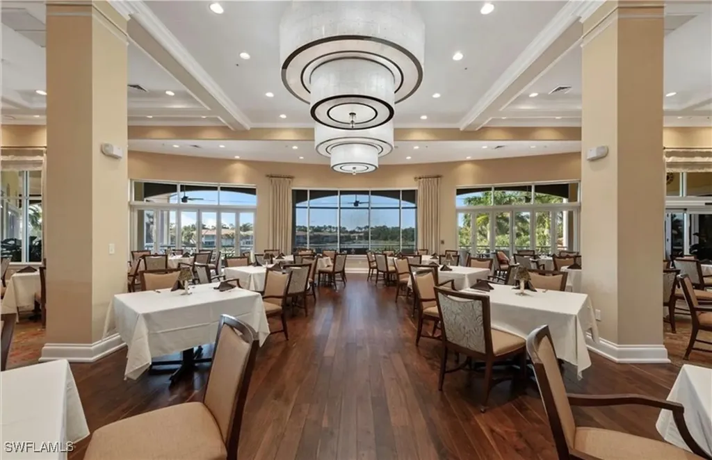 4923 Cerromar Drive Naples FL 34112