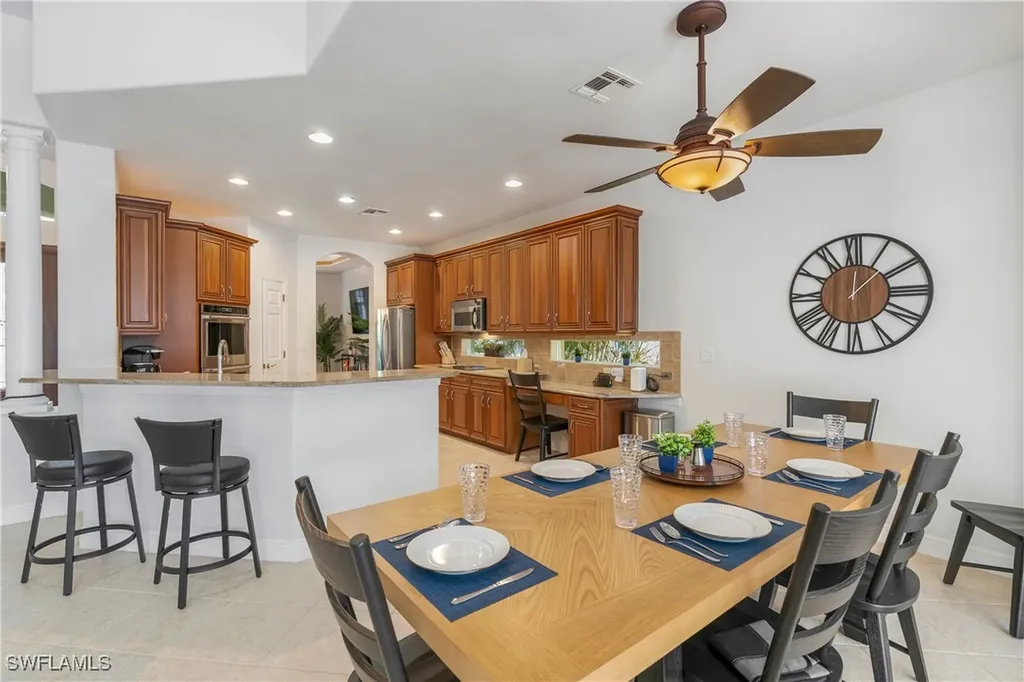 4923 Cerromar Drive Naples FL 34112