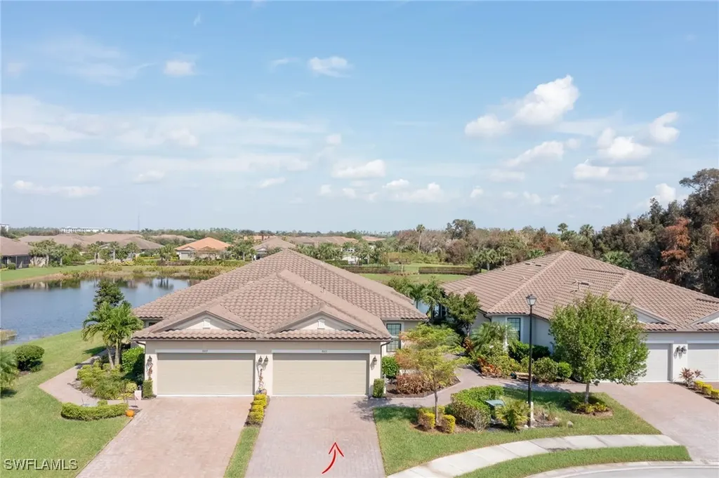 8013 Calle Canovas Court Naples FL 34114