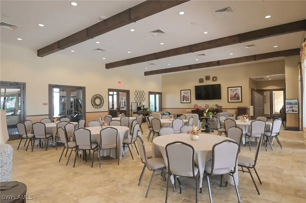 8013 Calle Canovas Court Naples FL 34114