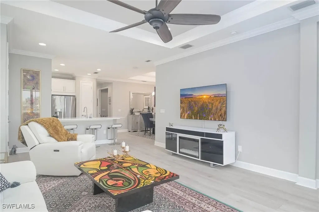 8013 Calle Canovas Court Naples FL 34114