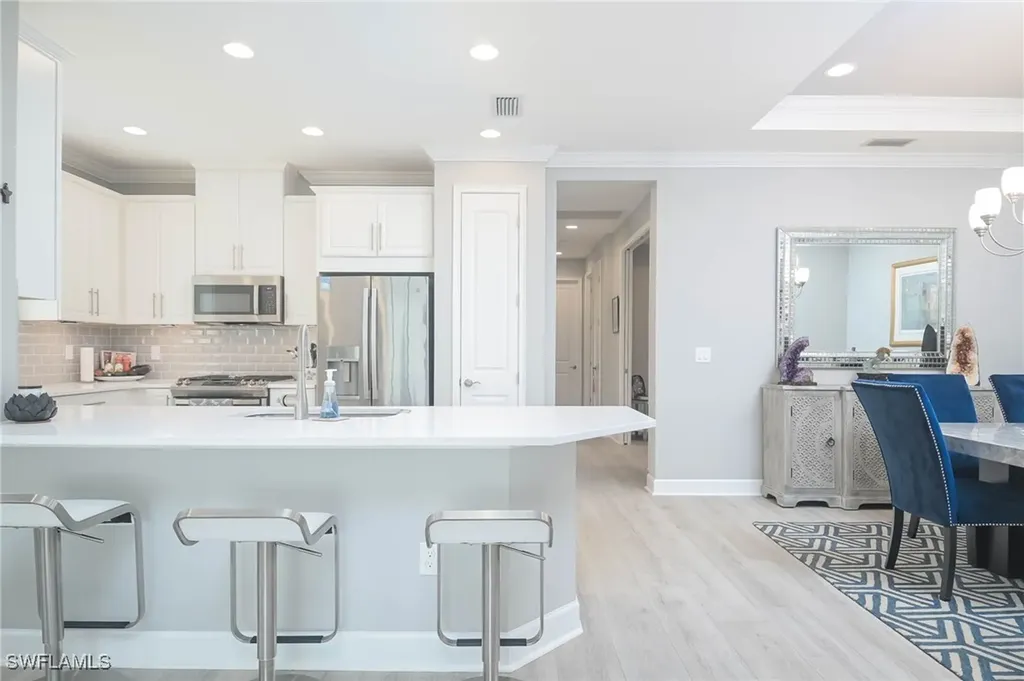 8013 Calle Canovas Court Naples FL 34114