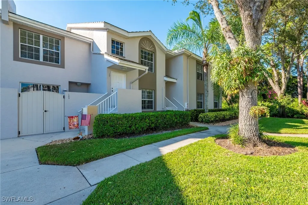 3755 Fieldstone Boulevard Naples FL 34109