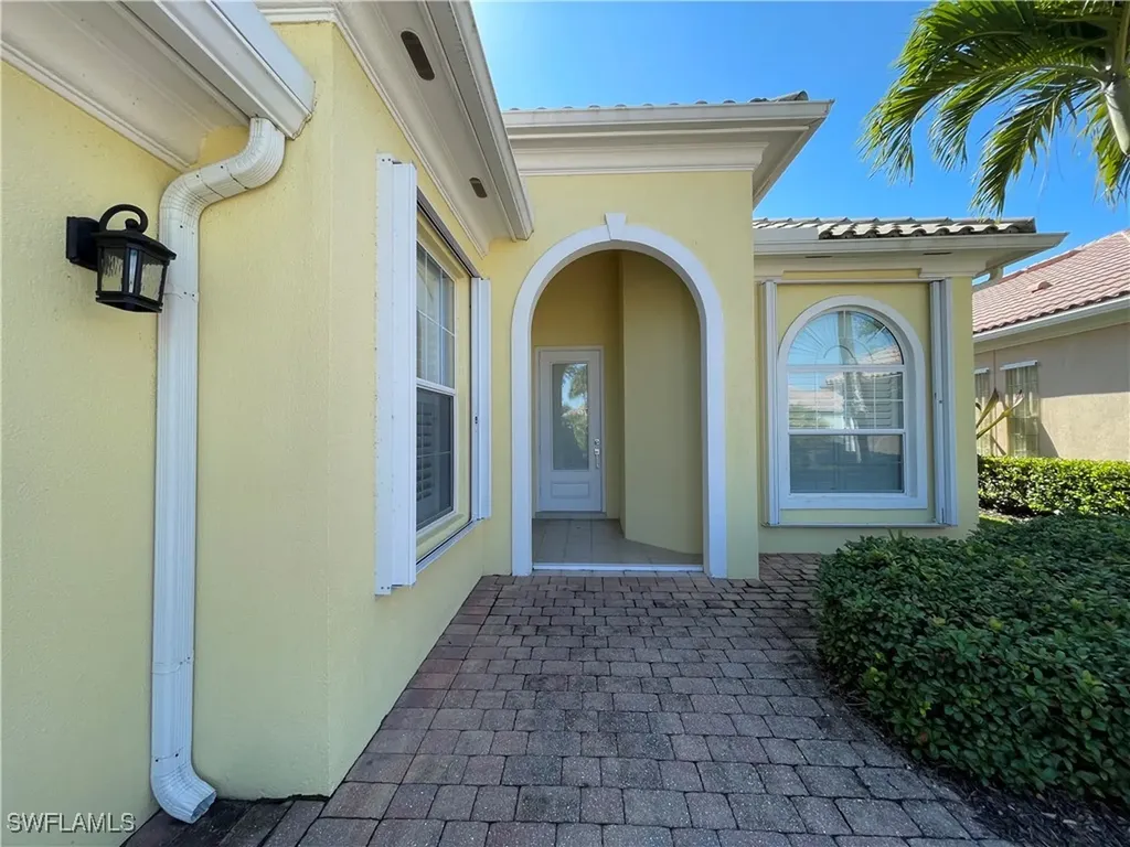 7710 Tommasi Court Naples FL 34114