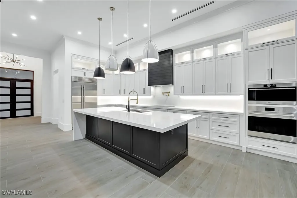 264 13th Street NW Naples FL 34120