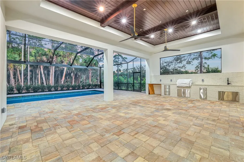 264 13th Street NW Naples FL 34120