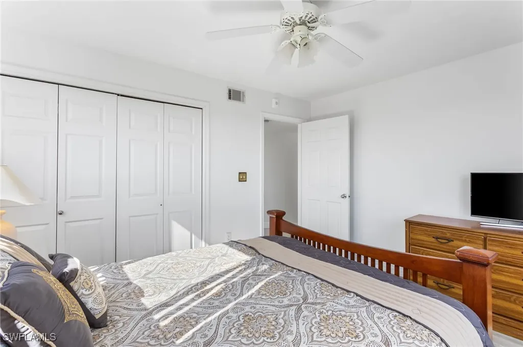 290 Naples Cove Drive Naples FL 34110