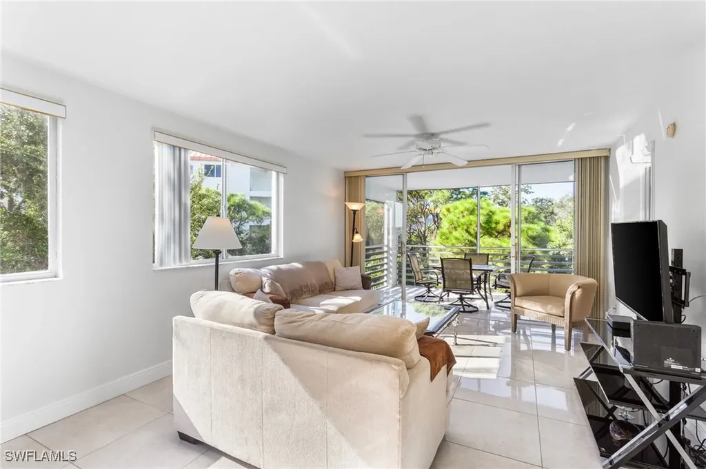290 Naples Cove Drive Naples FL 34110
