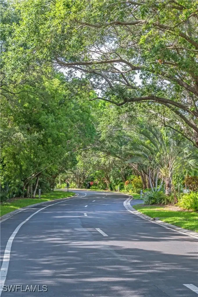 290 Naples Cove Drive Naples FL 34110