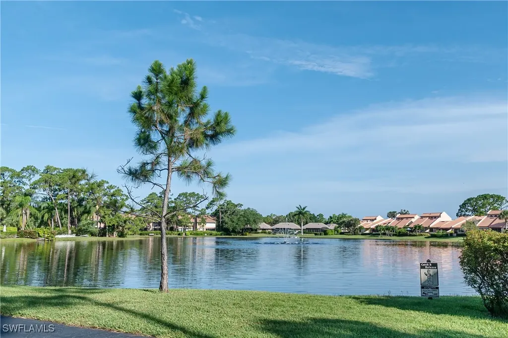 290 Naples Cove Drive Naples FL 34110