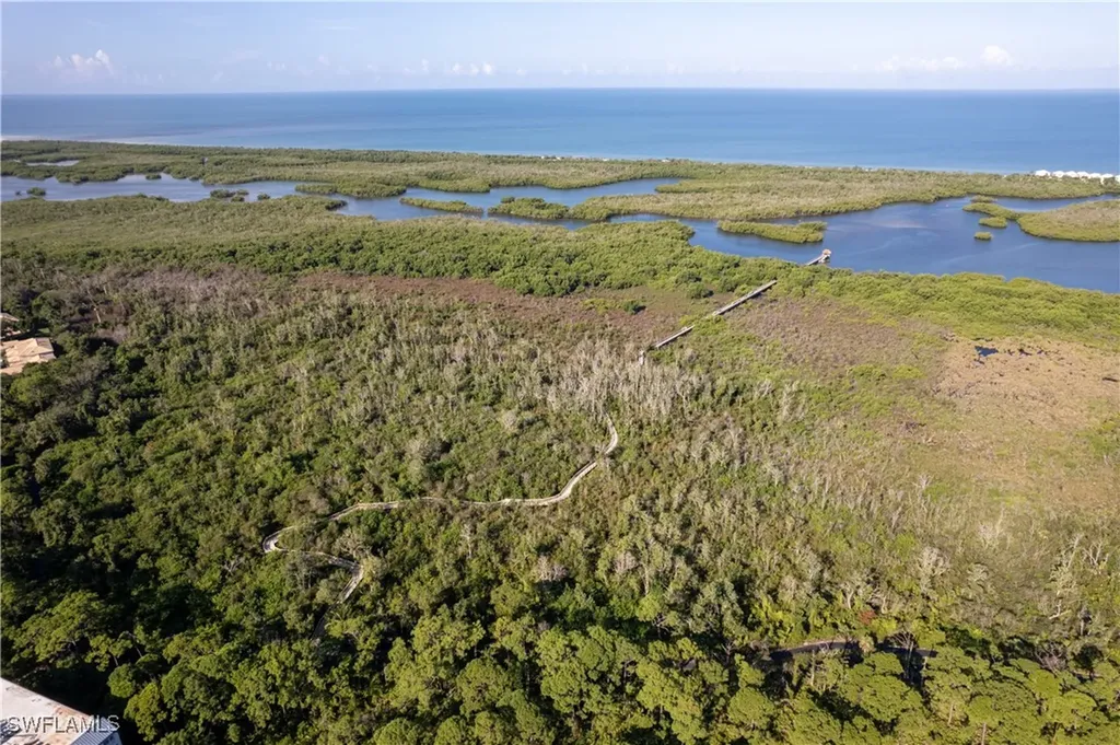 290 Naples Cove Drive Naples FL 34110
