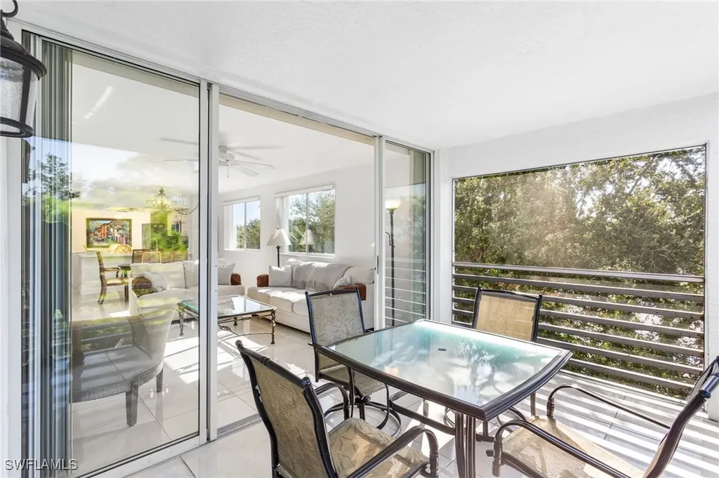 290 Naples Cove Drive Naples FL 34110