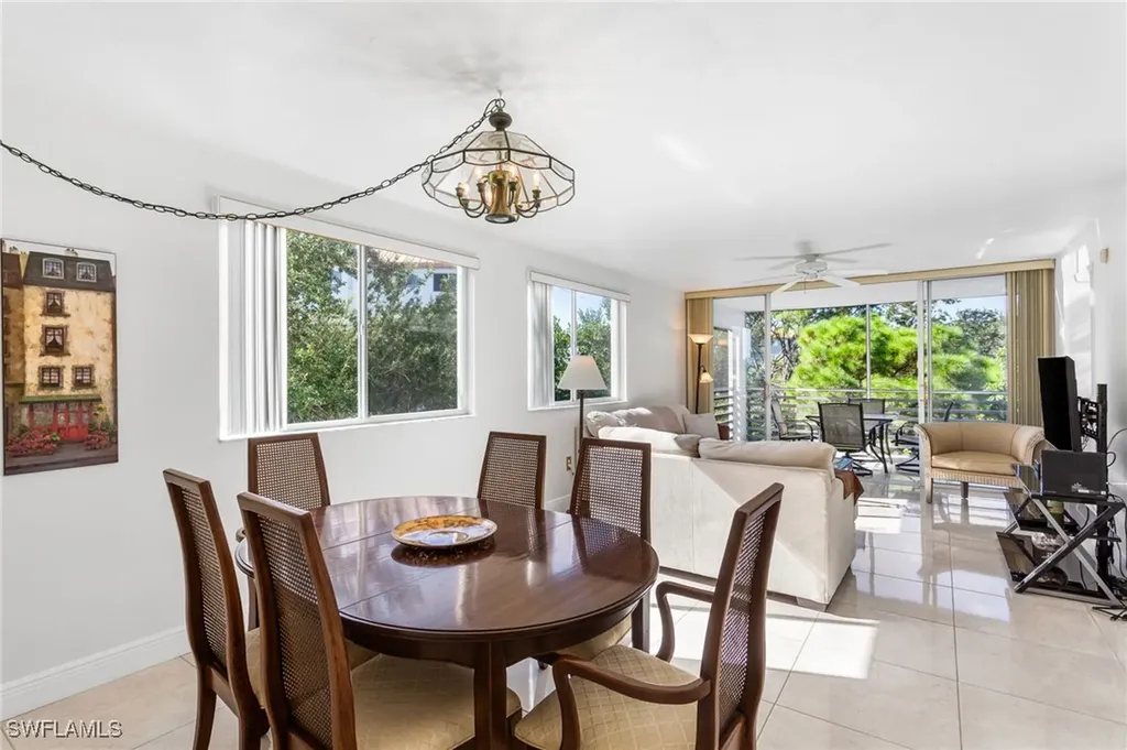 290 Naples Cove Drive Naples FL 34110