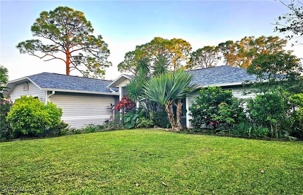 2505 9th Street W Lehigh Acres FL 33971