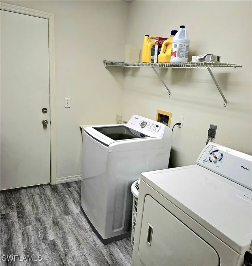 2505 9th Street W Lehigh Acres FL 33971