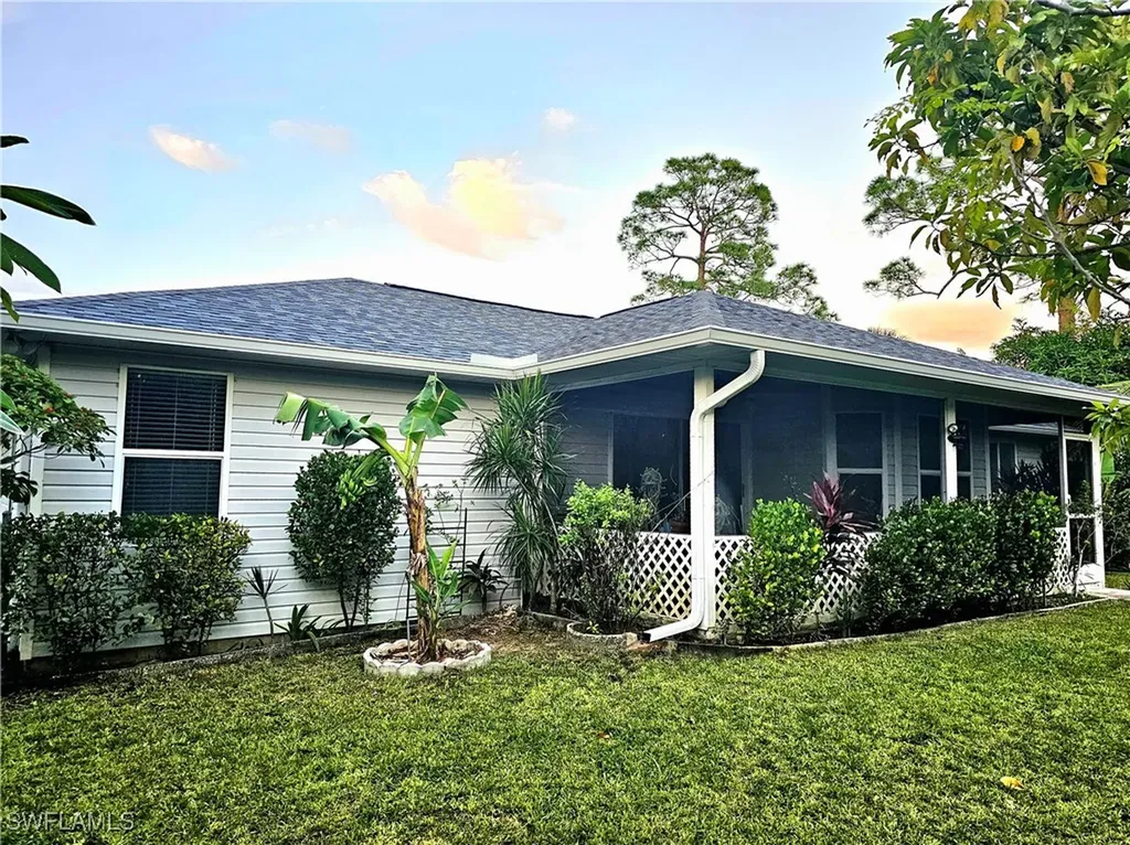 2505 9th Street W Lehigh Acres FL 33971