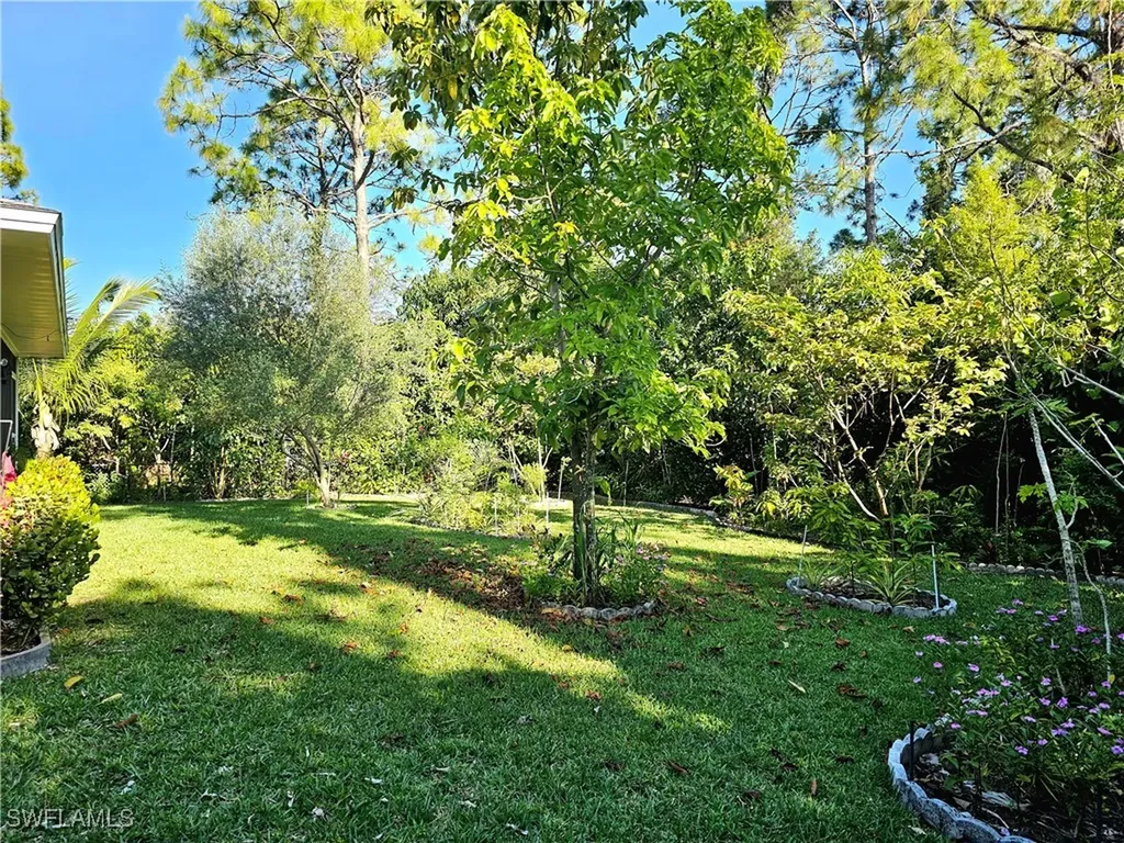 2505 9th Street W Lehigh Acres FL 33971