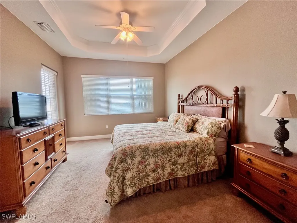 190 Shadroe Cove Circle Cape Coral FL 33991
