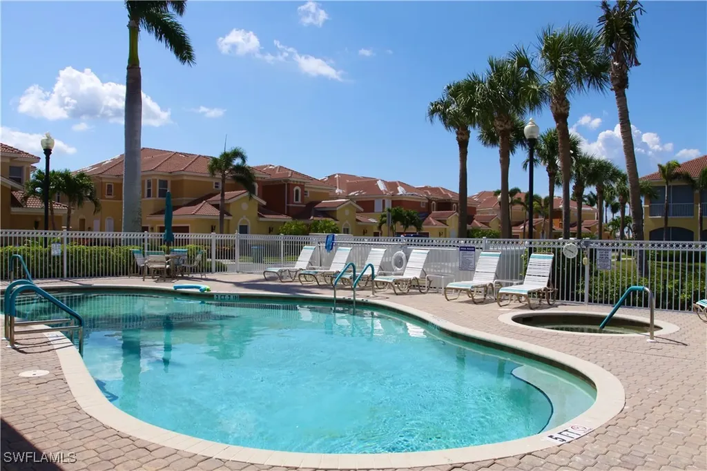 190 Shadroe Cove Circle Cape Coral FL 33991