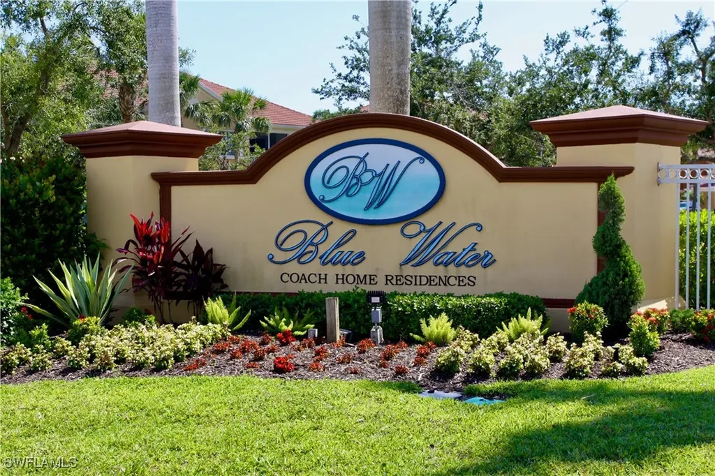 190 Shadroe Cove Circle Cape Coral FL 33991