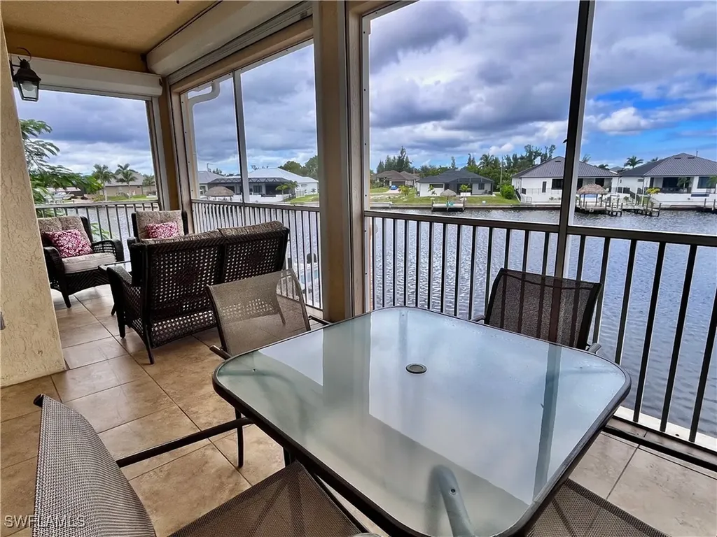 190 Shadroe Cove Circle Cape Coral FL 33991