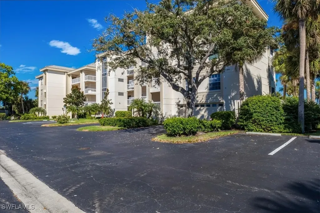 4130 Bayhead Drive Bonita Springs FL 34134