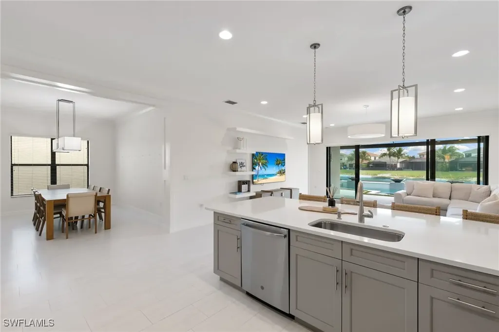 4409 Aurora Street Naples FL 34119