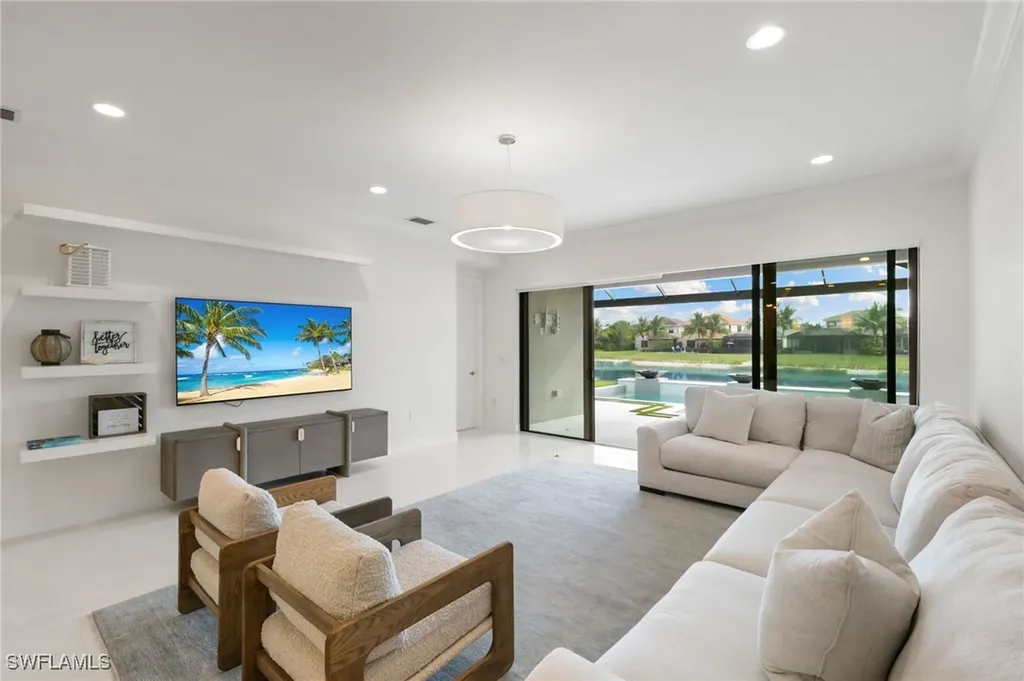 4409 Aurora Street Naples FL 34119
