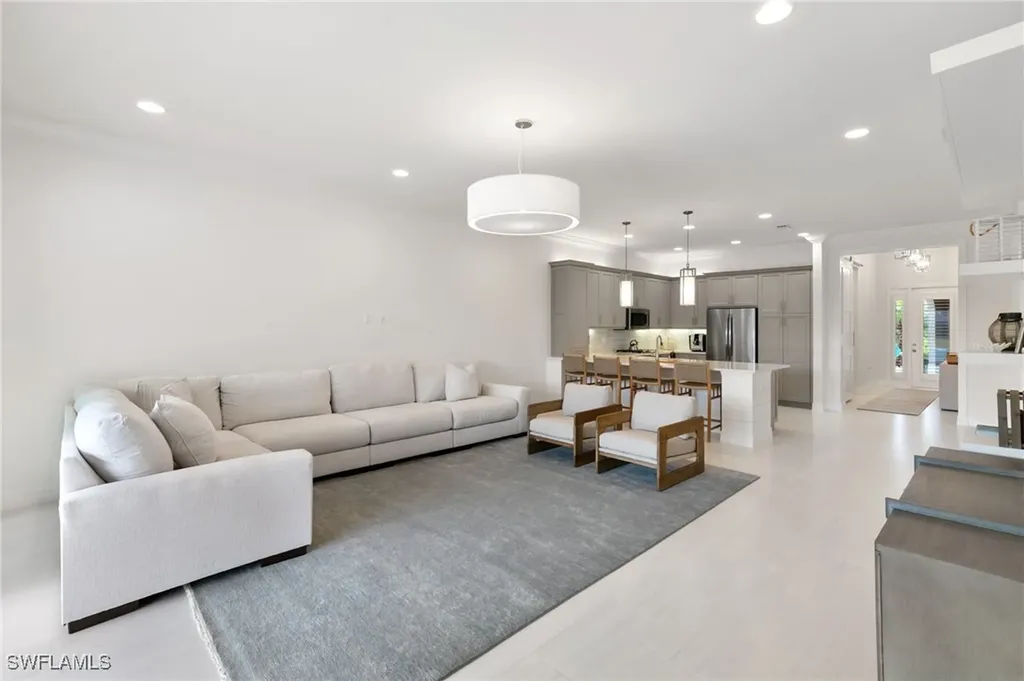 4409 Aurora Street Naples FL 34119