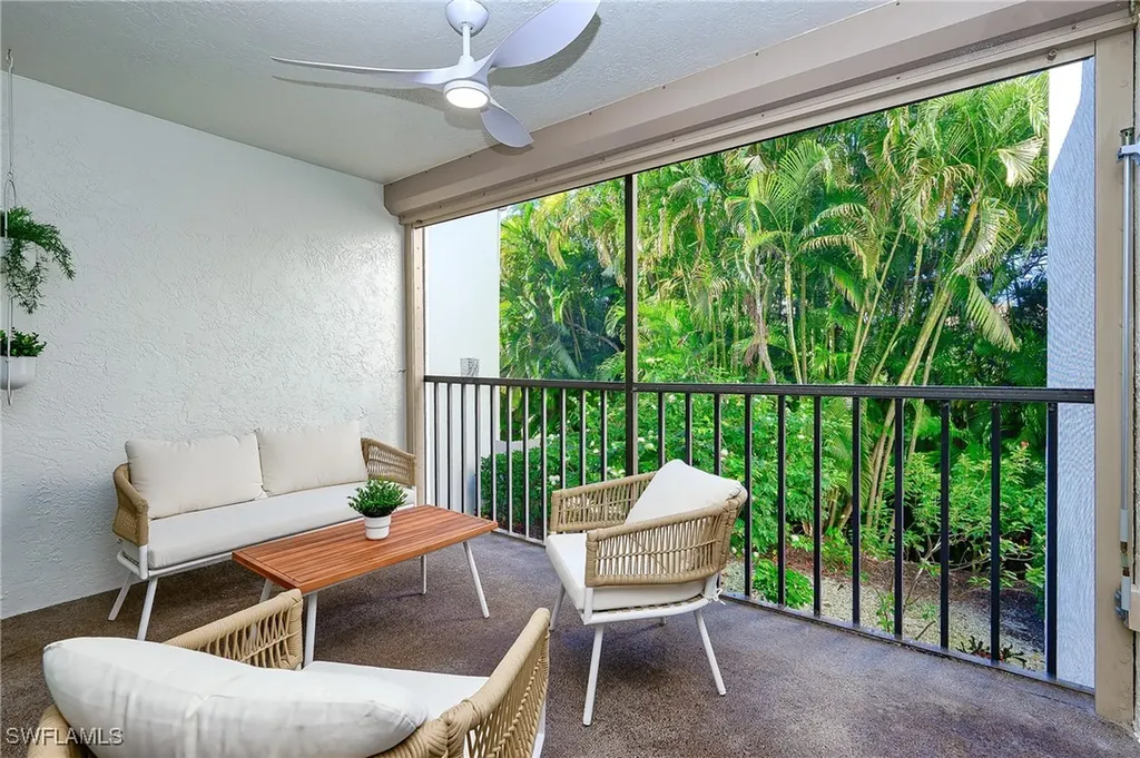 592 Beachwalk Circle Naples FL 34108