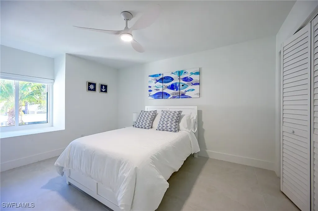 592 Beachwalk Circle Naples FL 34108