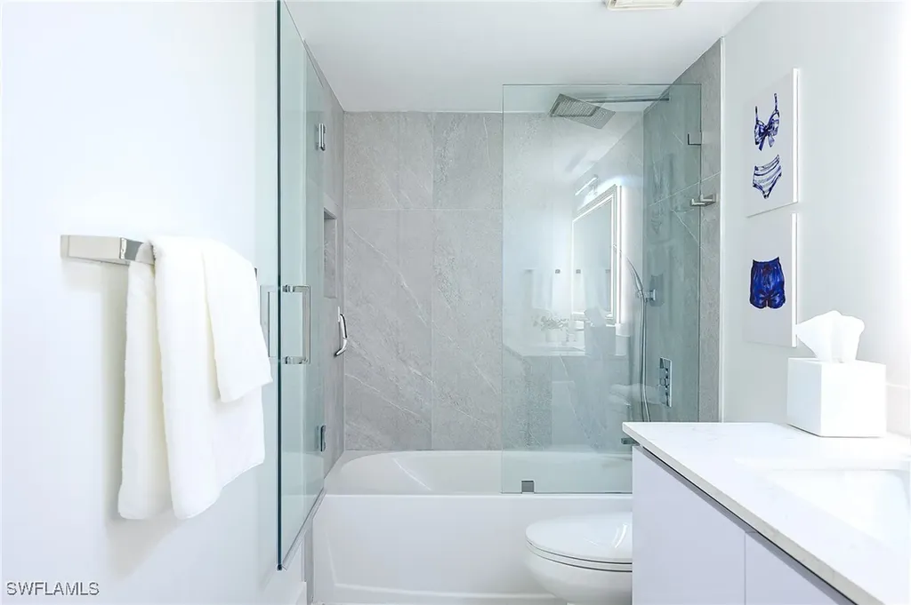 592 Beachwalk Circle Naples FL 34108